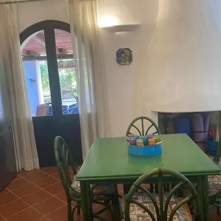 Roberta Villa *