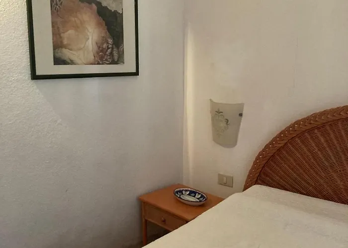 Roberta Villa Simius